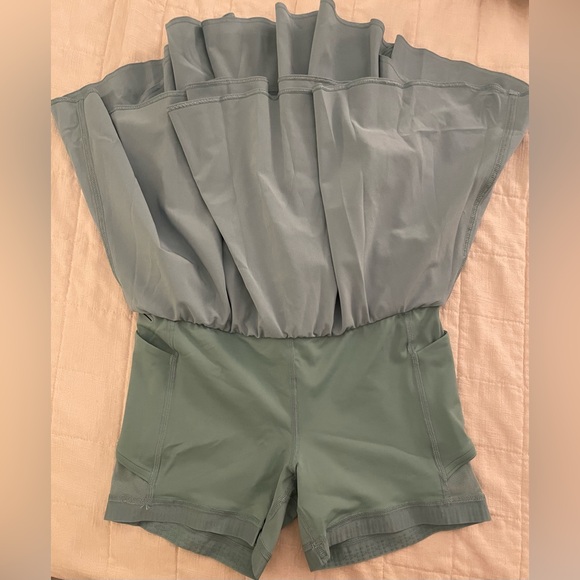 NWT Lululemon Court Rival High-Rise HR Skirt in Kohlrabi Green. Size 4. - Picture 8 of 11